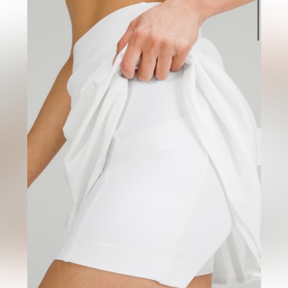 Asymmetrical Pleated Tennis Skirt - Picture 5 of 10